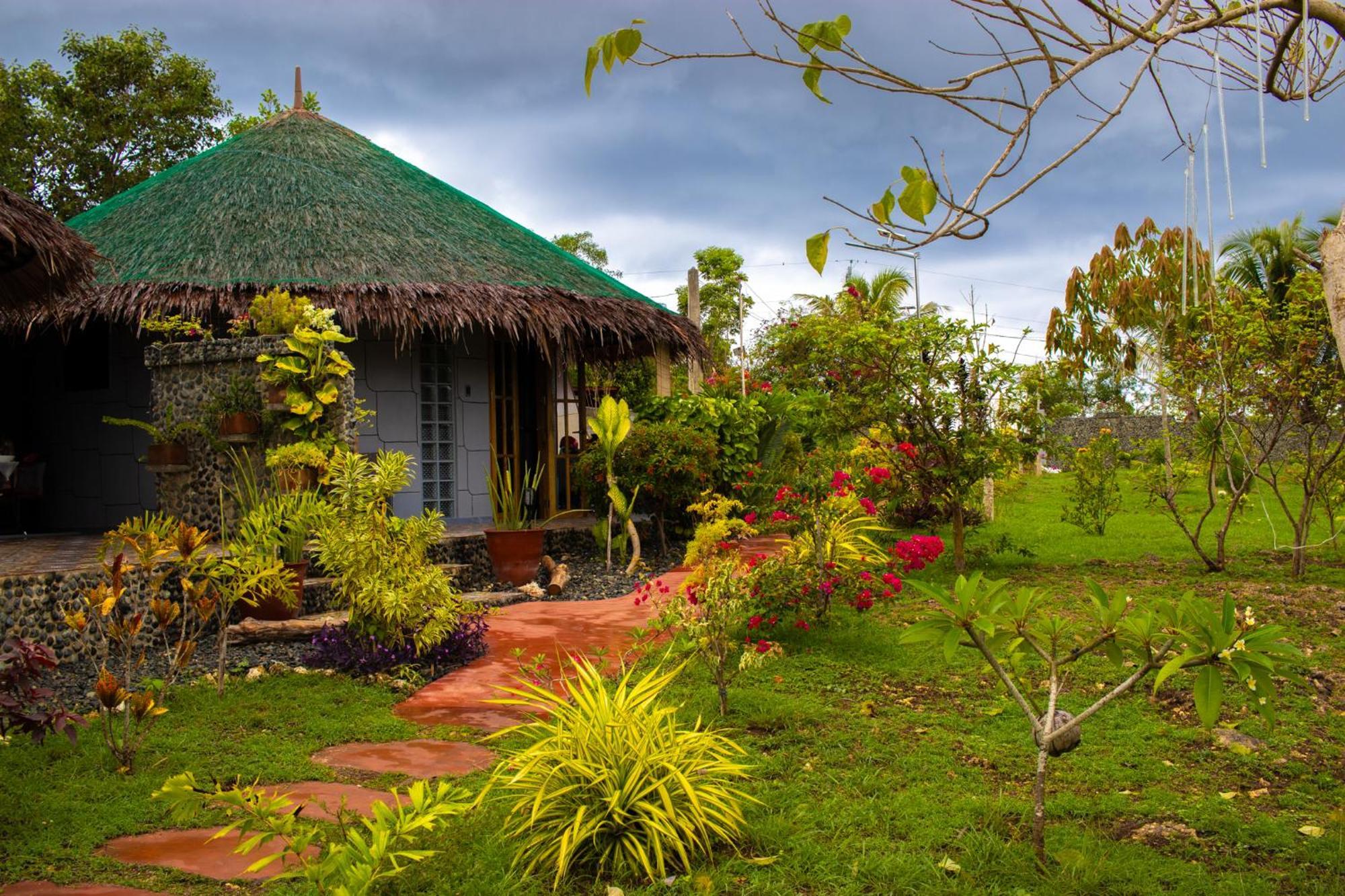 Rhenmart-Inn Siquijor Buitenkant foto