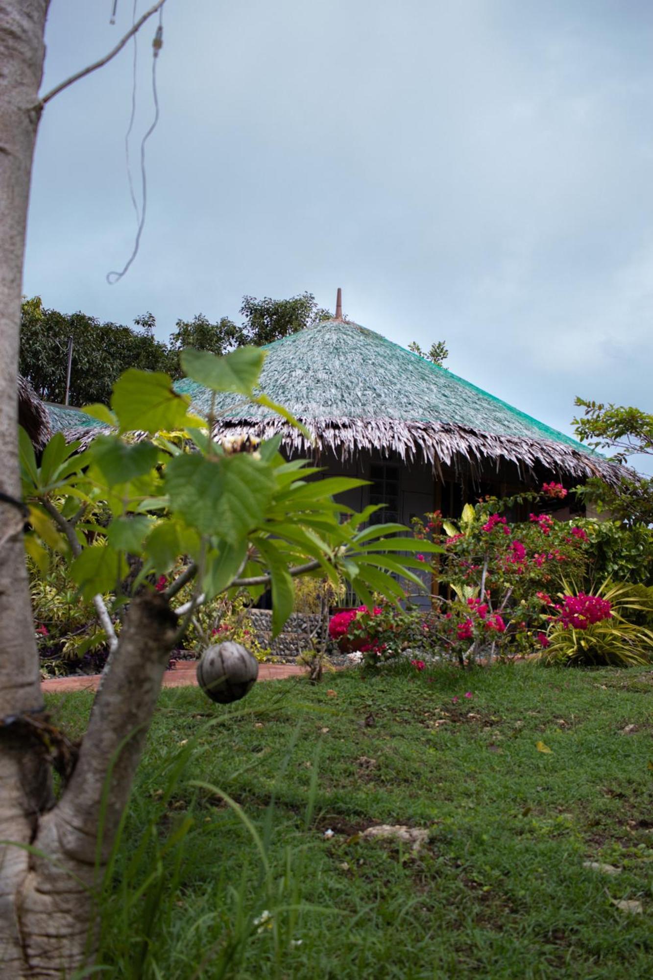 Rhenmart-Inn Siquijor Buitenkant foto