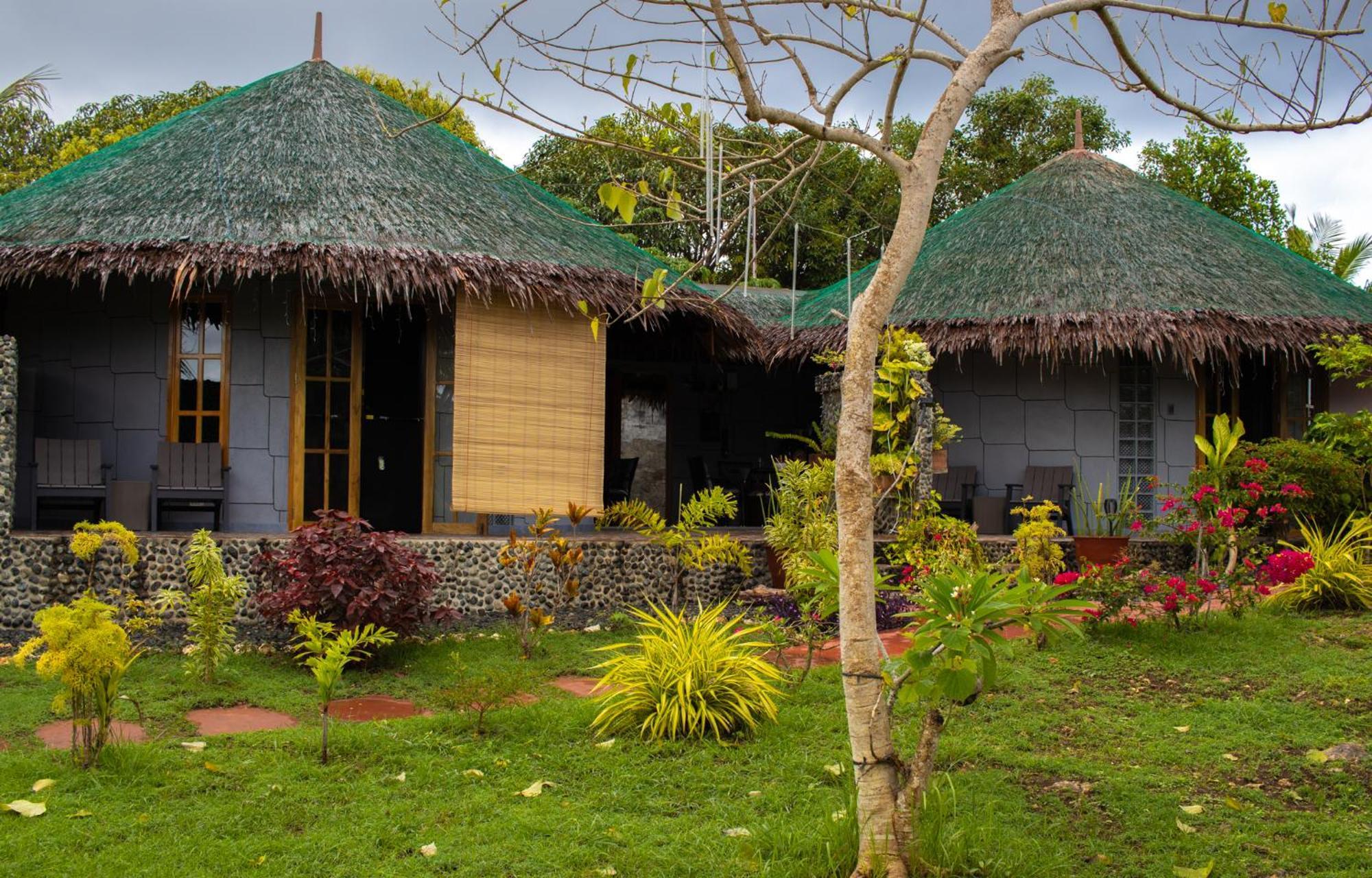 Rhenmart-Inn Siquijor Buitenkant foto